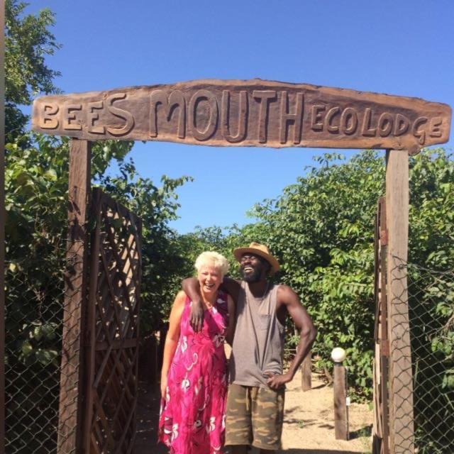 Bees Mouth Gambia Hotel Sanyang Bagian luar foto
